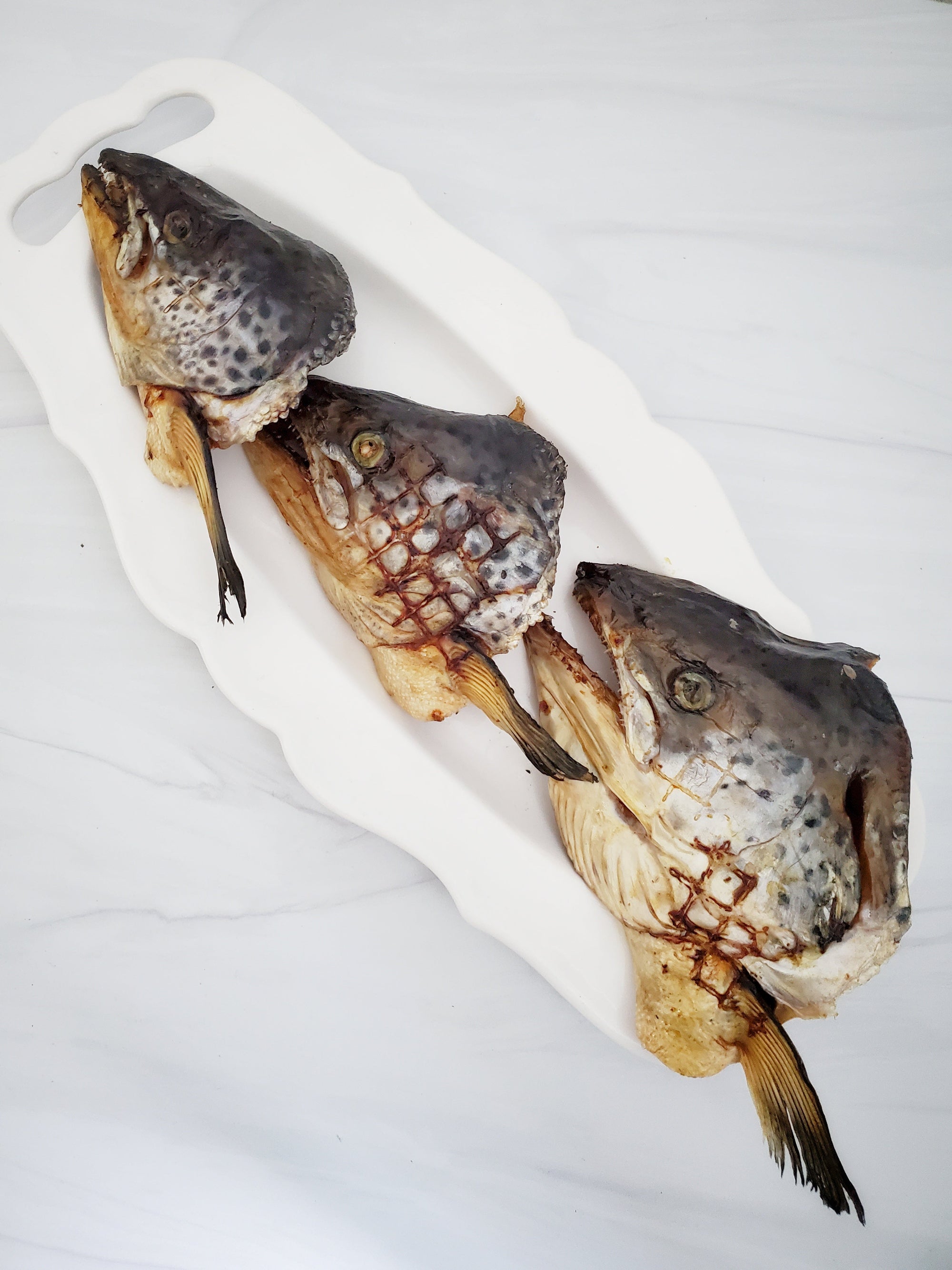 Salmon Head (2 Halves/Farm Raised)